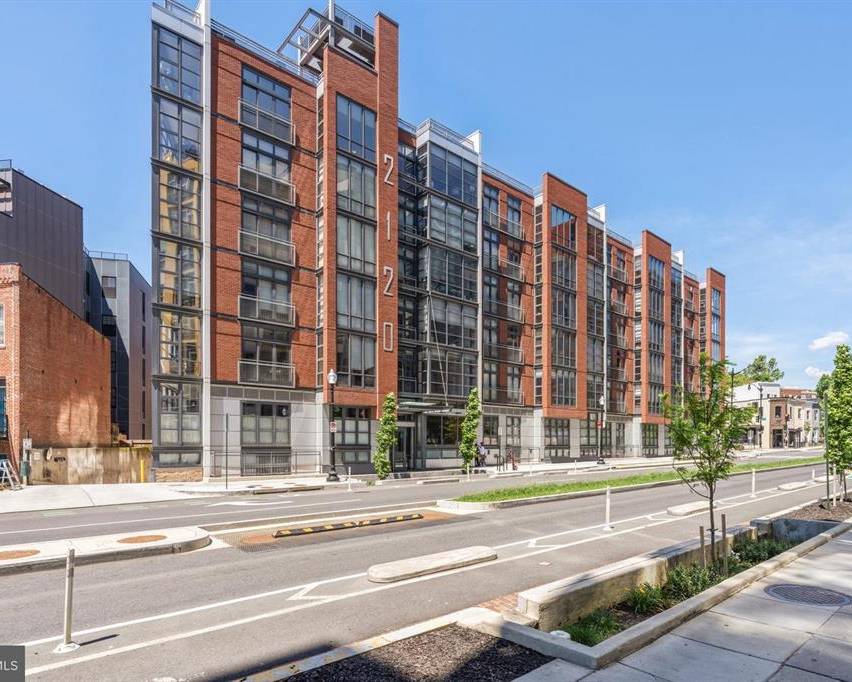 2120 Vermont Ave NW #20