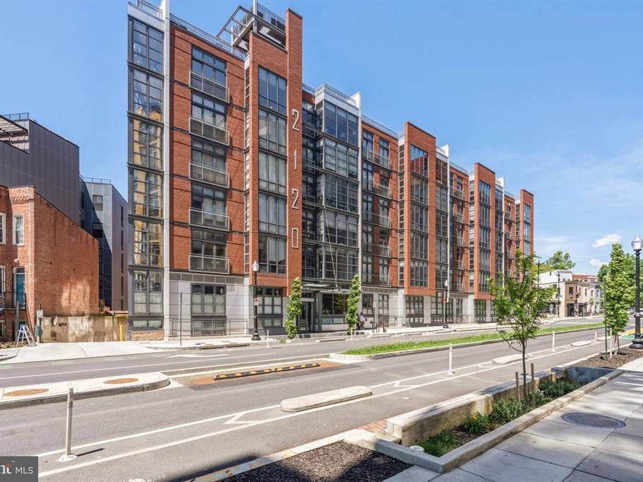 2120 Vermont Ave NW #20
