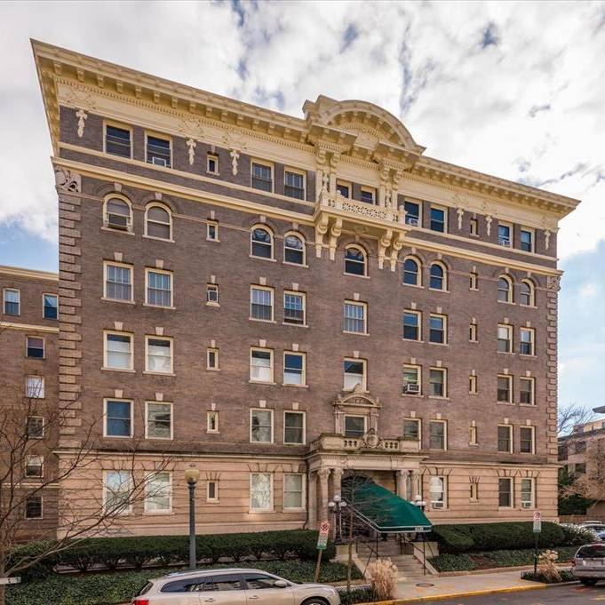 2122 California St NW #460