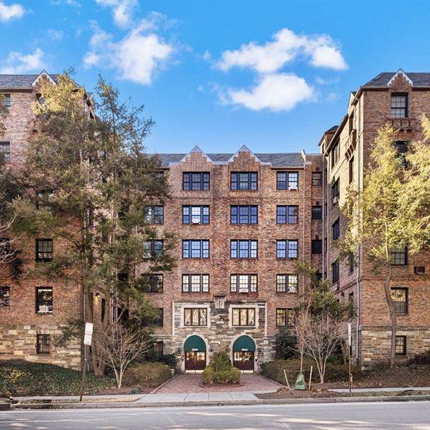 3900 Connecticut Ave NW #202G